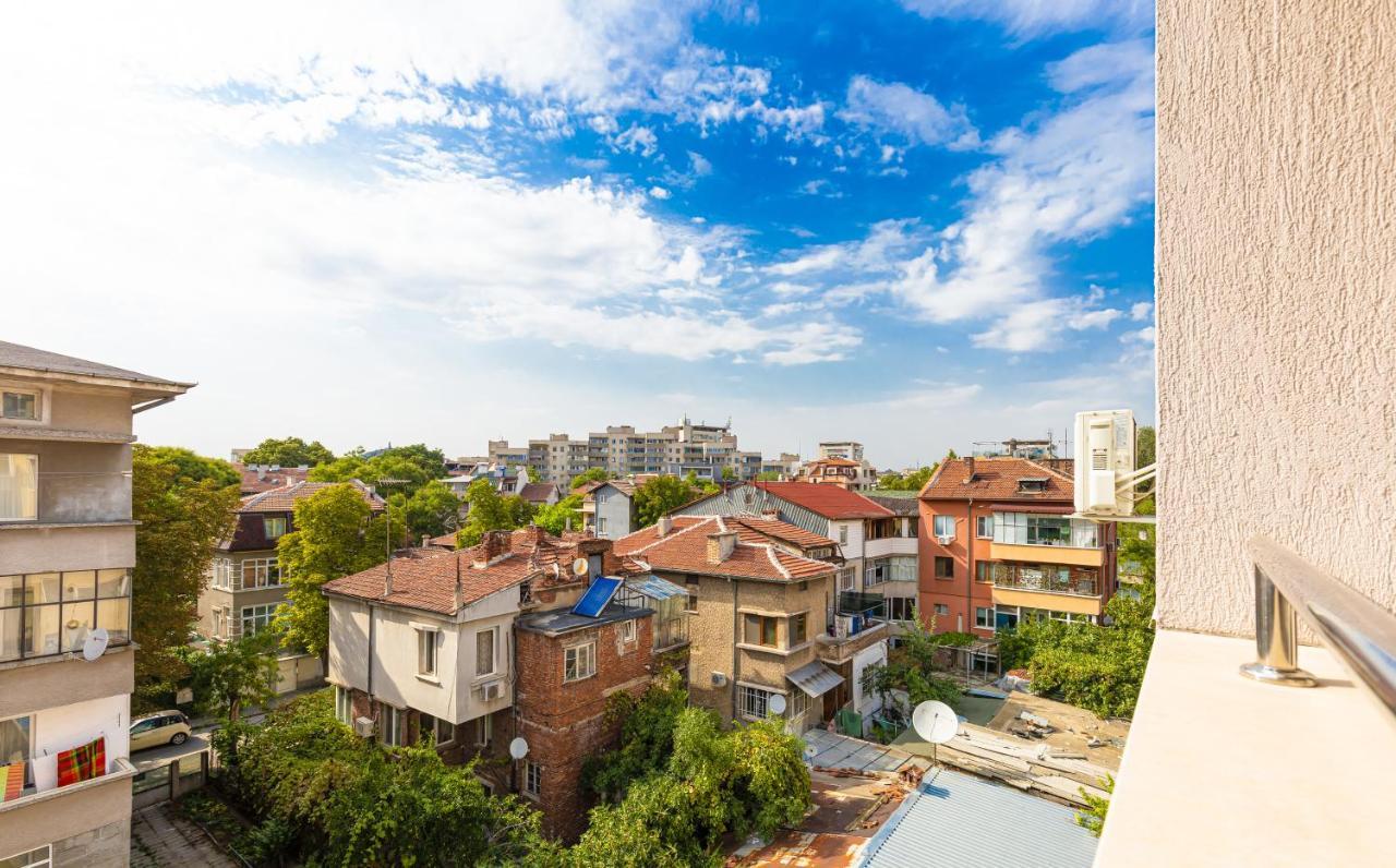 Modernly-Designed 1Bd Apartment With A Nice Terrace 플로브디프 외부 사진